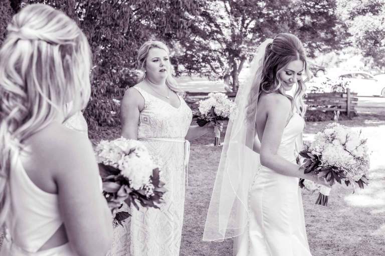 Wedding ideas. Candids of the bridal party between shots